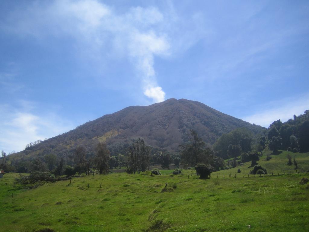 Guayabo Lodge Santa Cruz (Cartago) Exterior foto